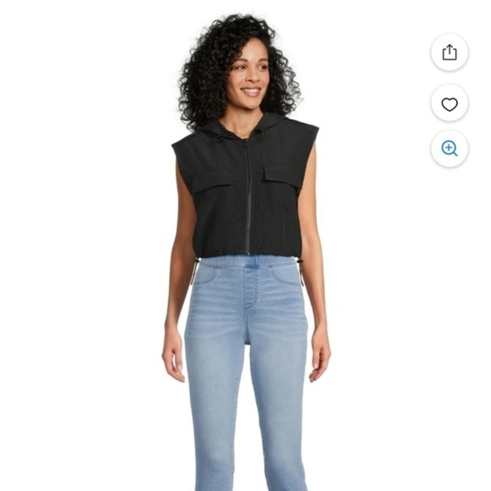 Sleeveless Black Zip-Front Hooded Vest